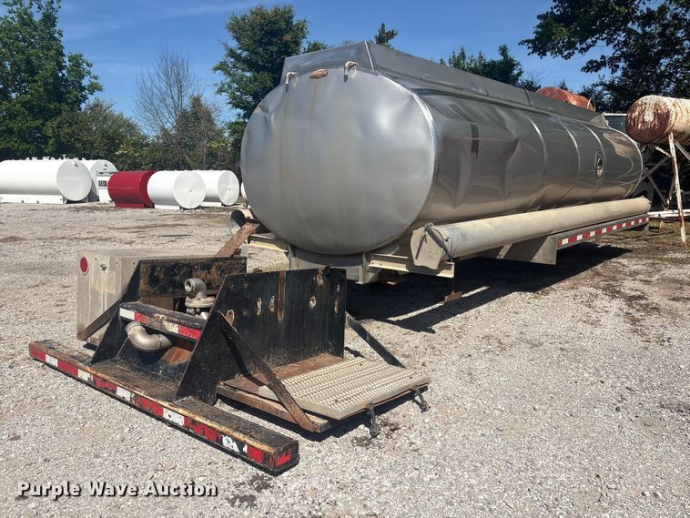 2014 Centerline Tank & Trailer truck tank bed - EV2960