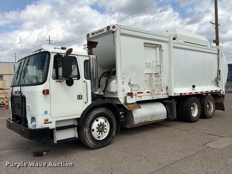 2015 Autocar Xpeditor refuse truck - FC3018