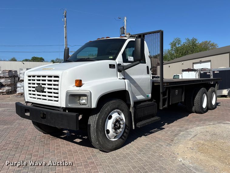 2003 Chevrolet C8500 flatbed truck - FH7064