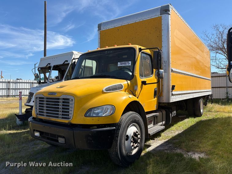 2018 Freightliner Business Class M2 box truck - YA2624