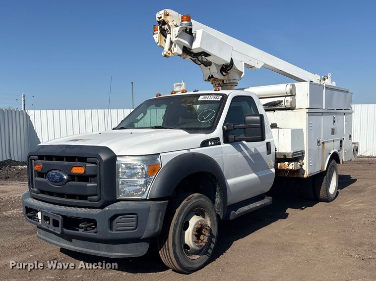 2015 Ford F450 Super Duty bucket truck - YA3072
