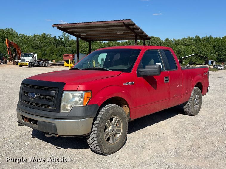 2013 Ford F150 Ext. Cab pickup truck - DV4307