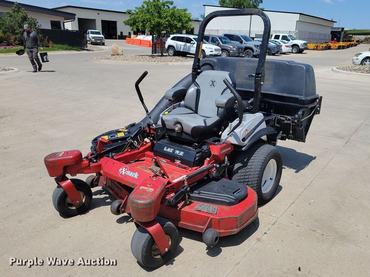 eXmark Lazer Z ZTR lawn mower - DZ7105