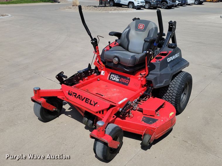 2021 Gravely Pro Turn 260 ZTR lawn mower - DZ7108