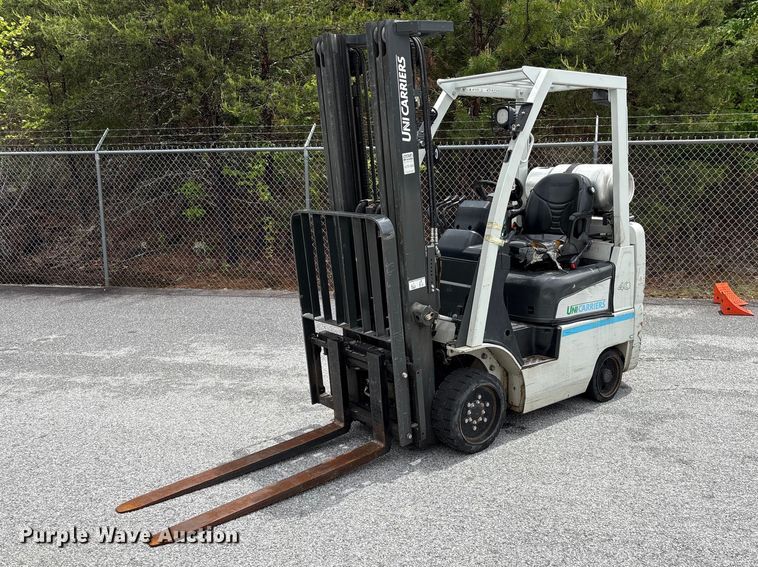 2016 UniCarriers CFS40 forklift - EF1159