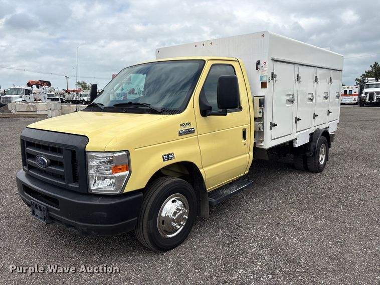 2019 Ford E450 Super Duty refrigerated delivery truck - EG9022