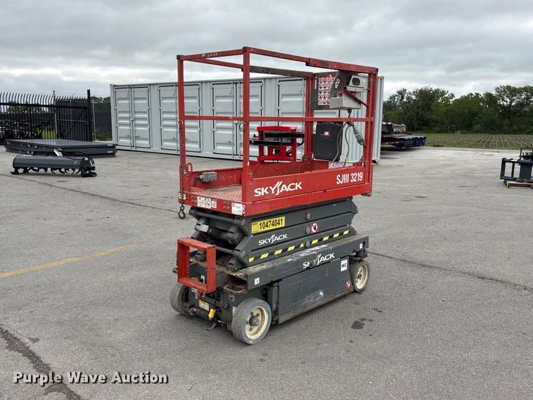 2016 Skyjack SJ III-3219 scissor lift - EI5830
