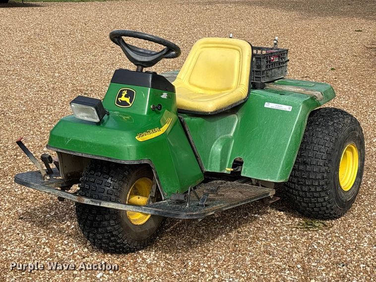 John Deere 1200A bunker rake - EO4251