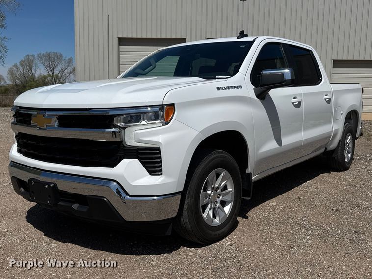 2023 Chevrolet Silverado 1500 Crew Cab pickup truck - ET1907