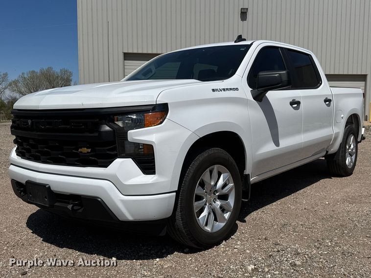 2022 Chevrolet Silverado 1500 Crew Cab pickup truck - ET1908