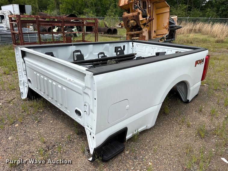 Ford pickup truck bed - ET2038