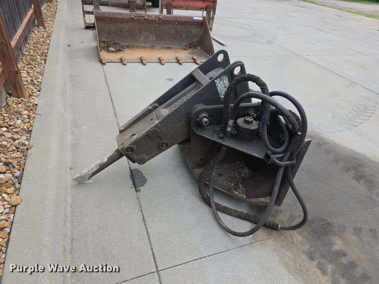 Bobcat  skid steer breaker - EV2132