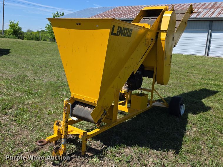 Lindig  D12  topsoil shredder - EV2165
