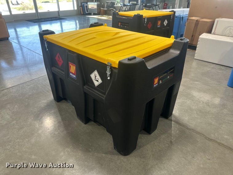 Meclube 090-6450-012 DEF/diesel tank - EW2037