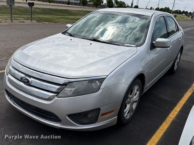 2013 Ford Fusion  - EW4502