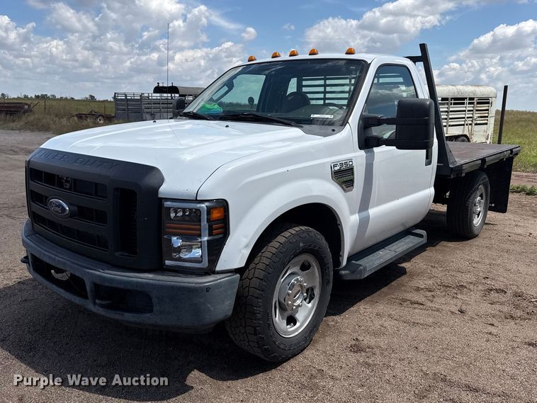 2008 Ford F350 Super Duty flatbed pickup truck - EW4510