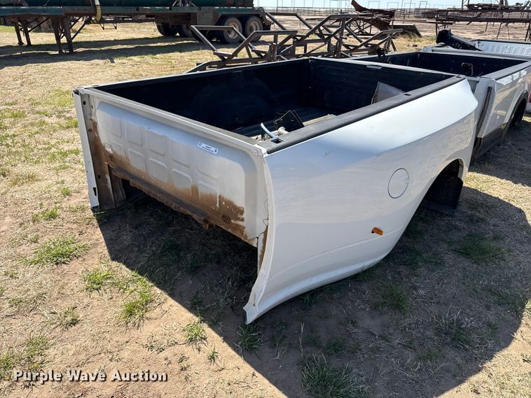 Dodge dually pickup truck bed - EW4577