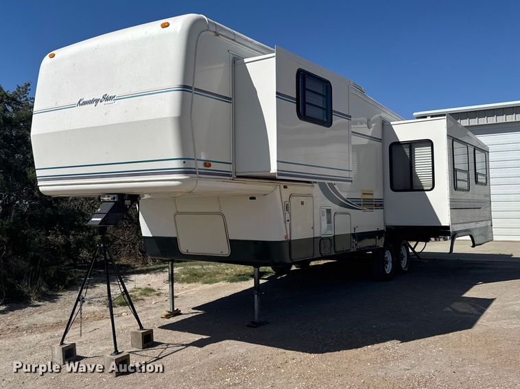 1997 Kountry Star Newmar camper - FB7271