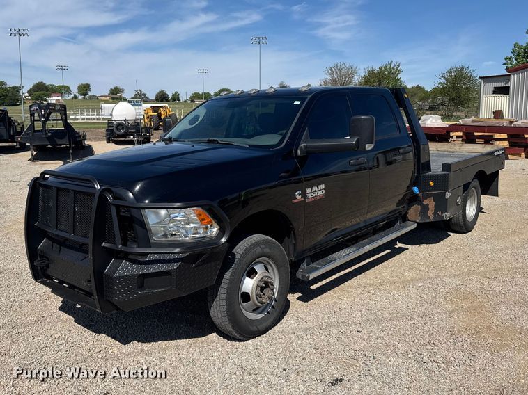 2018 RAM 3500 Crew Cab pickup truck - FB7320