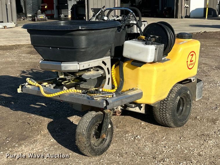 LT Rich Products Z Spray spreader - FC5487