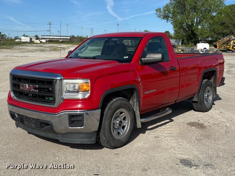 2014 GMC Sierra 1500 pickup truck - FC5589