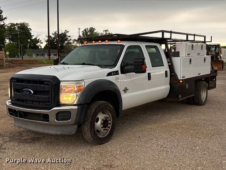 2013 Ford F450 Super Duty XL Crew Cab flatbed truck - FG0333