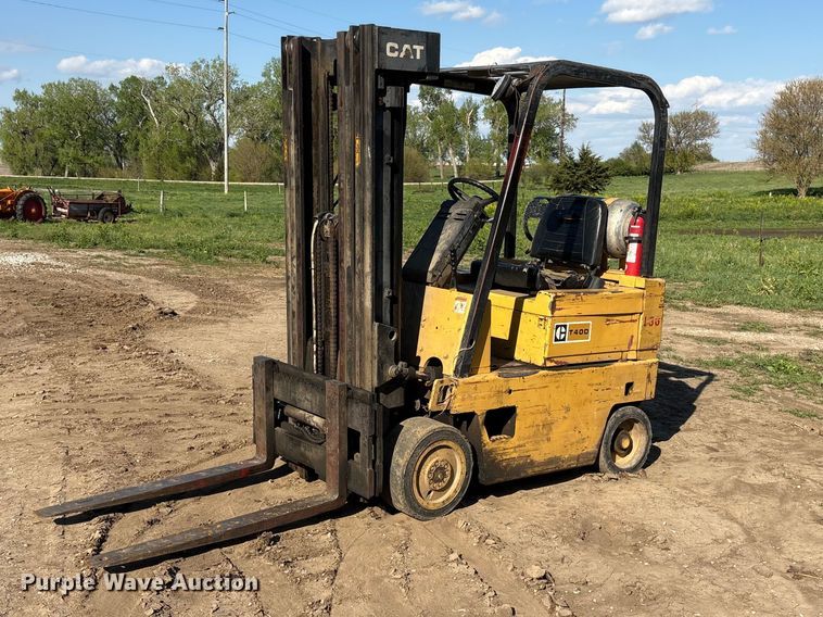 Caterpillar T40D forklift - FG2953