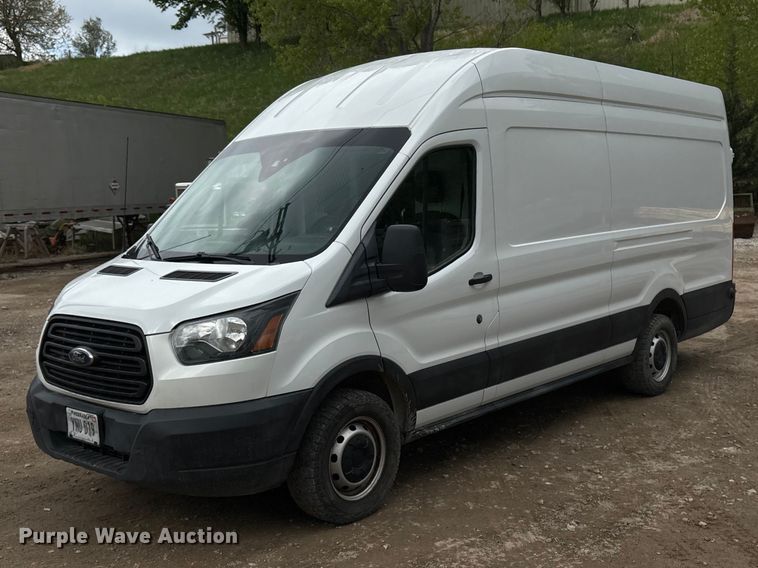 2019 Ford Transit van - FG2959