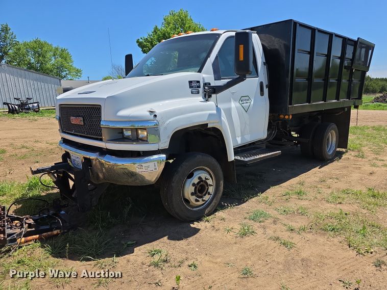 2006 GMC C5500 dump truck - FI0970