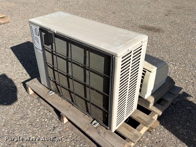 Mitsubishi Mr. Slim air conditioner - FK0120