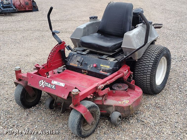 Exmark LHP4820KC ZTR lawn mower - IH9497