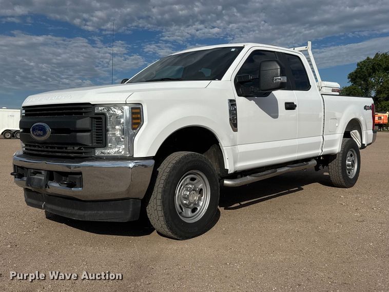 2018 Ford F250 Super Duty Ext. Cab pickup truck - MX9198
