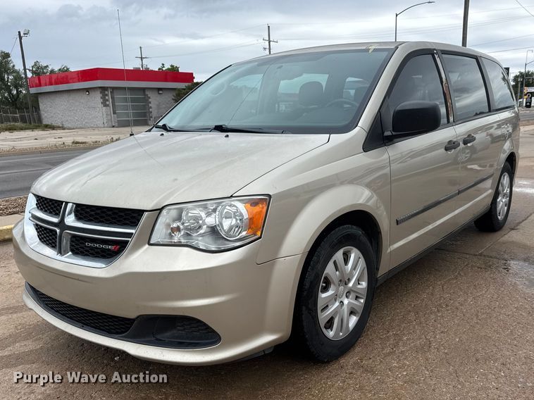 2016 Dodge Grand Caravan van - MX9223