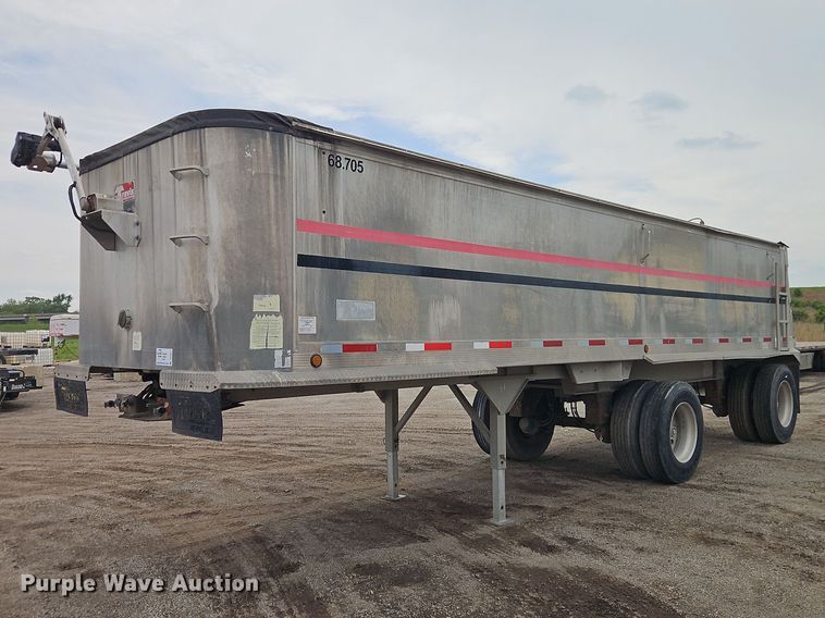 2003 Travis T/96 end dump trailer - DR2814