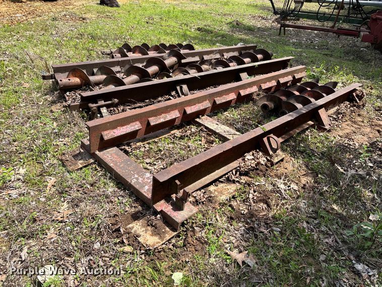 Badger Northland horizontal boring track - DV4297
