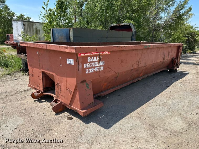 Roll-off dumpster - EA4884