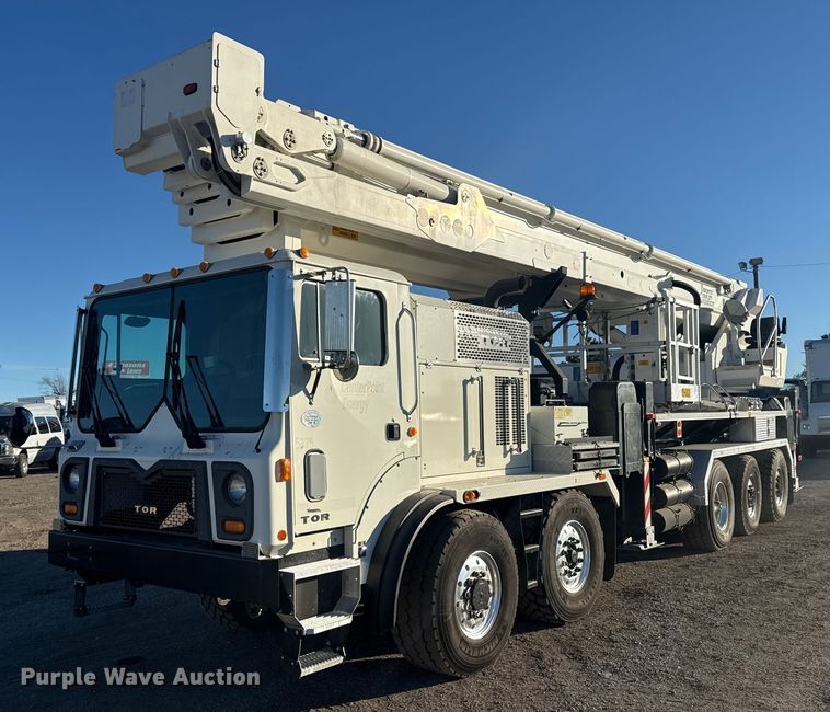 2015 Tor Truck, R.P.M. Tech Inc. BC-10610-TS bucket truck - EG1923