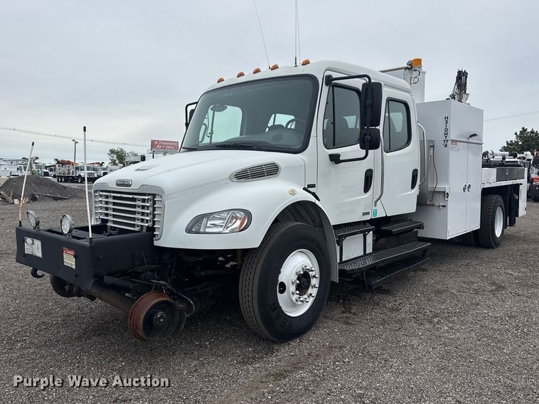 2006 Freightliner Business Class M2 Crew Cab crane truck - EG9050