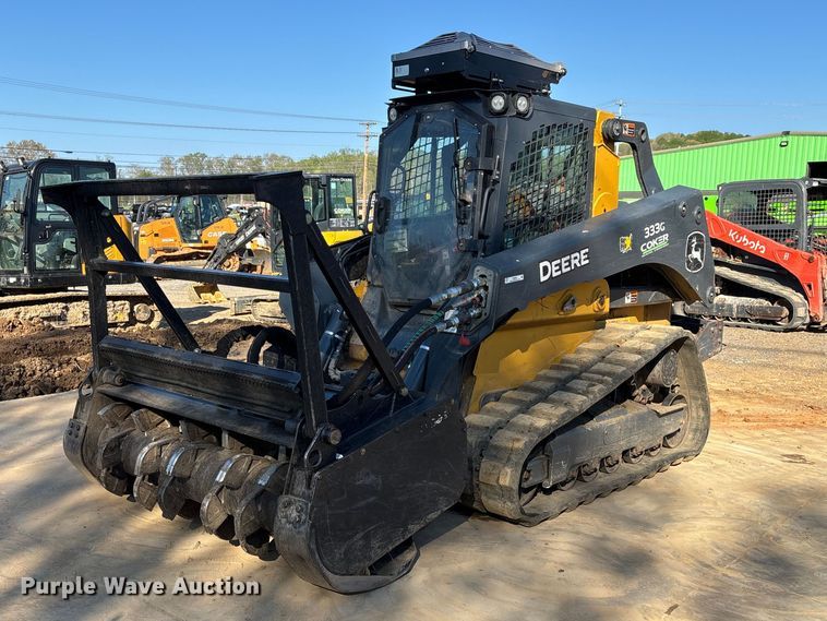 2022 John Deere 333G skid steer loader - EM8604