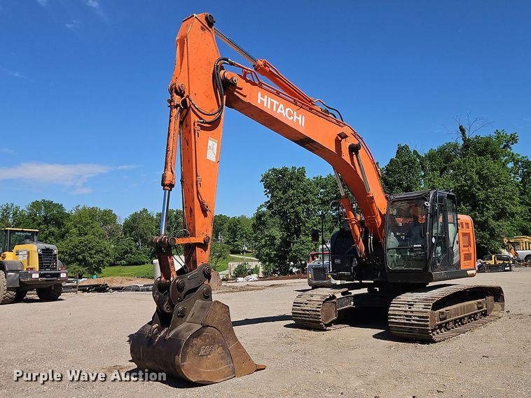Hitachi 245USLC6N Hydraulic Excavators - EO7308