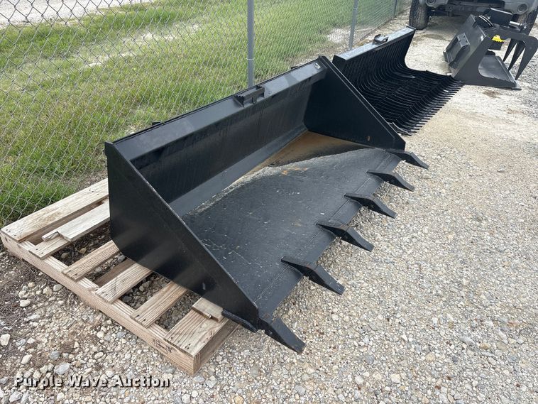 Skid steer bucket - EU5556