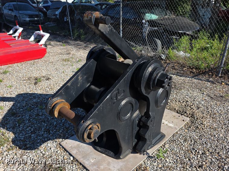 LaBounty excavator pulverizer - EV2121
