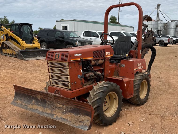 2003 Ditch Witch 3700 trencher - EW4494
