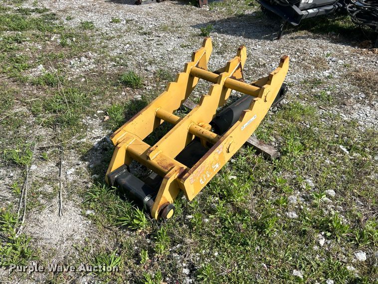 25" W excavator thumb - FC2551