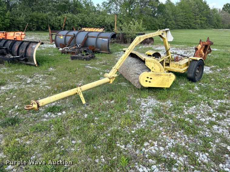 Sweepster TD84 broom - FC2552