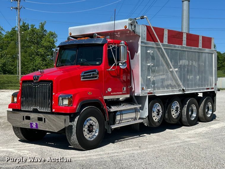 2020 Western Star 4700SF dump truck - FC2594
