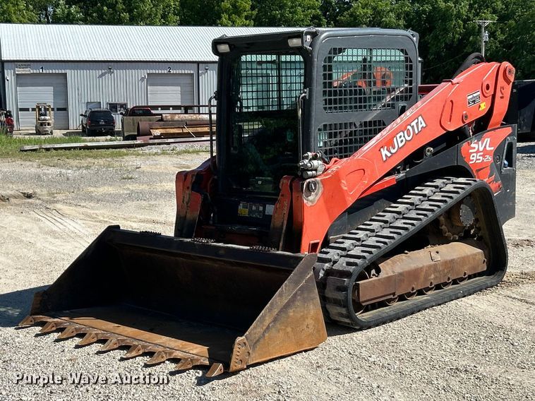 2020 Kubota SVL95-2S tracked skid steer loader - FC2607