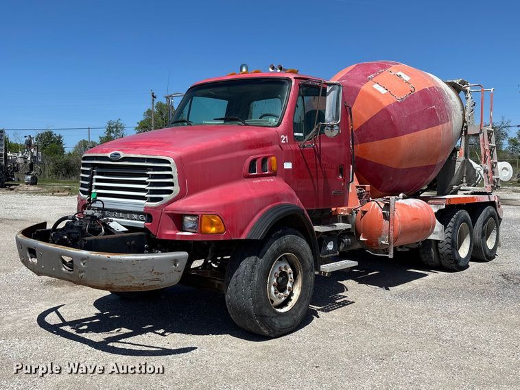 2001 Sterling L8500 ready mix truck - FC5595