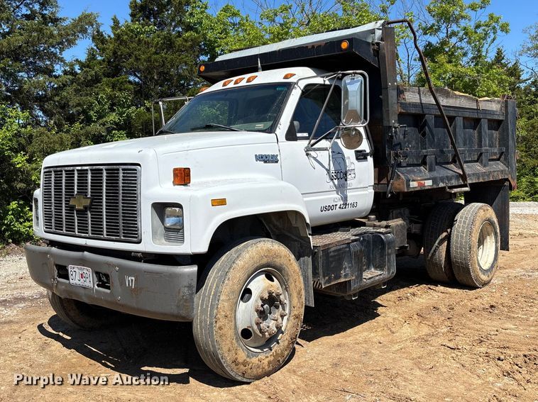 1996 Chevrolet C7 dump truck - FC5715