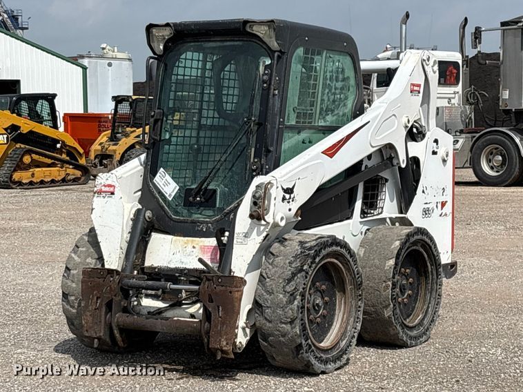 2018 Bobcat S590 skid steer loader - FG0323